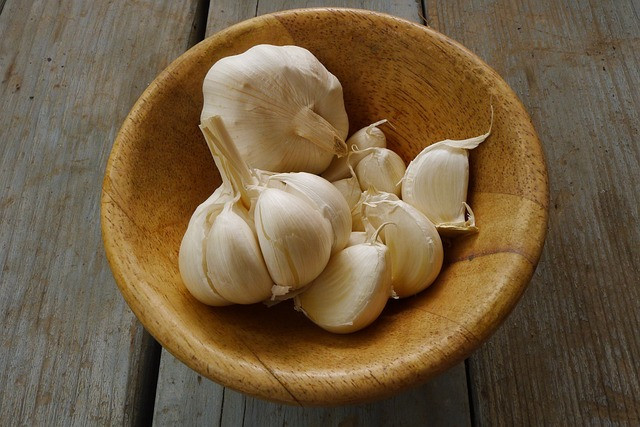 Fresh Garlic Bulbs